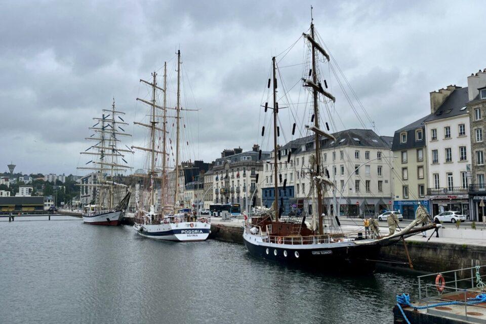 Cherbourg. Trois vieux grements polonais attirent lattention dans le port